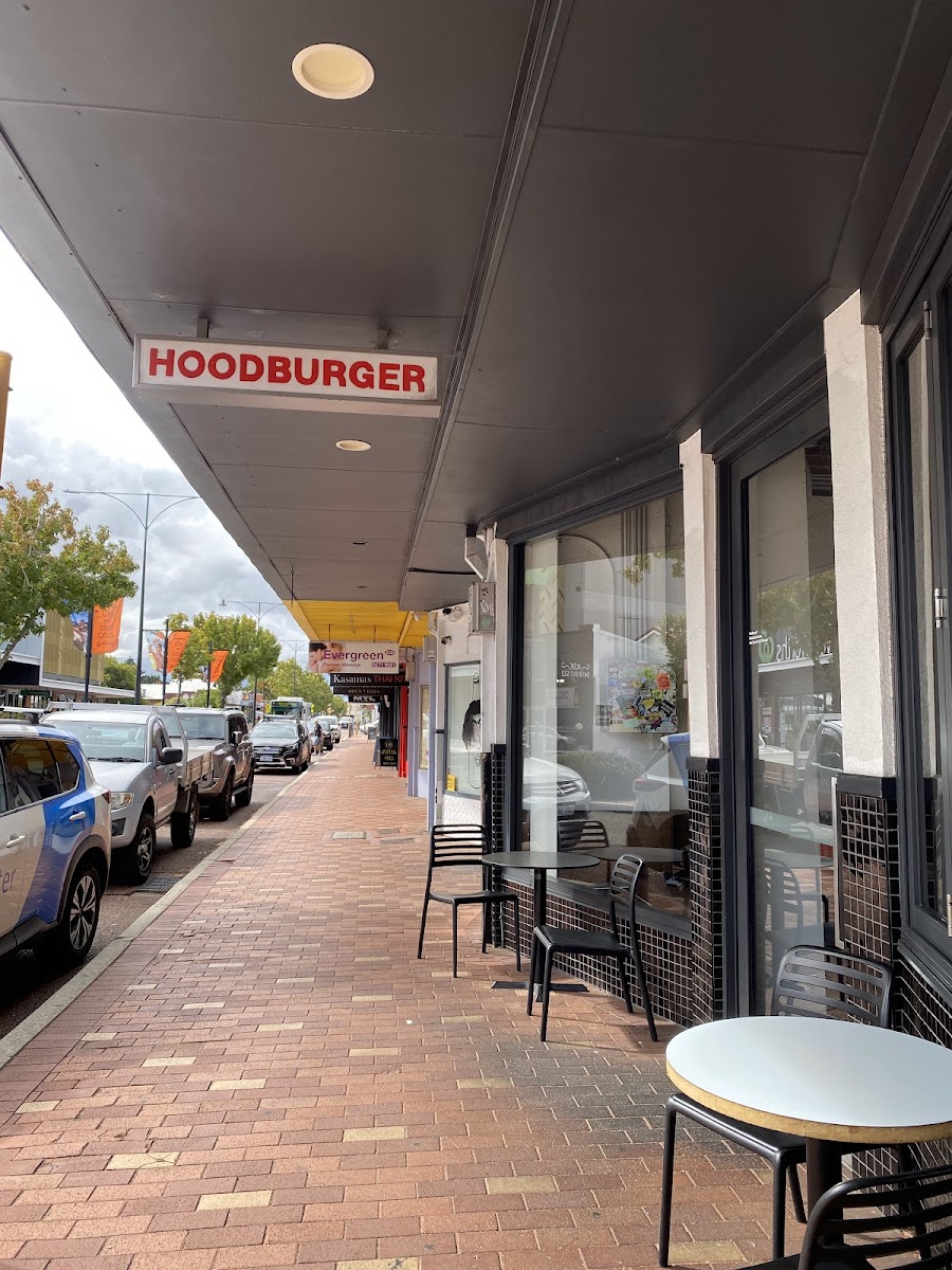 Hoodburger Inglewood Photo 3