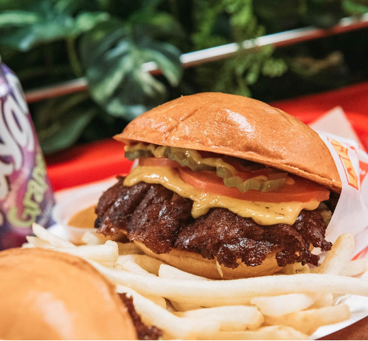 Hoodburger Inglewood Photo 4